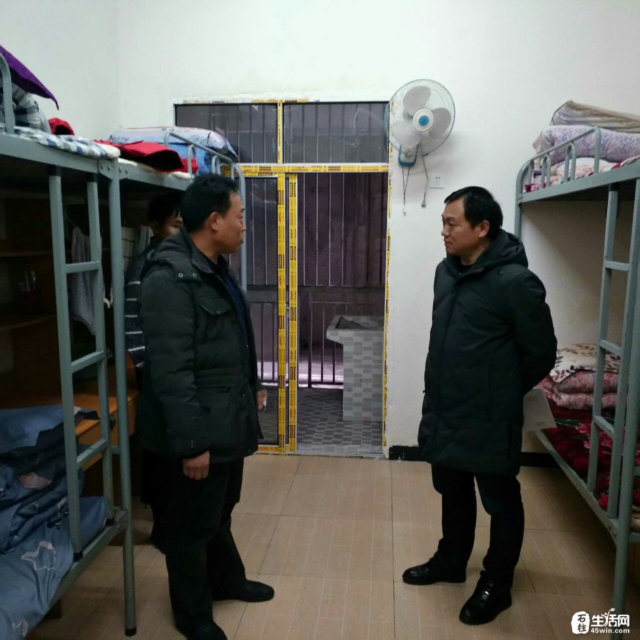 石柱县中学教育督导责任区领导指导职教中心工作